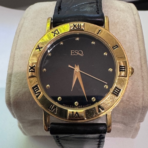 🕰️ Vintage Stylish Early 1990’s Men’s Movado ESQ Gold and Black Watch - Picture 3 of 16